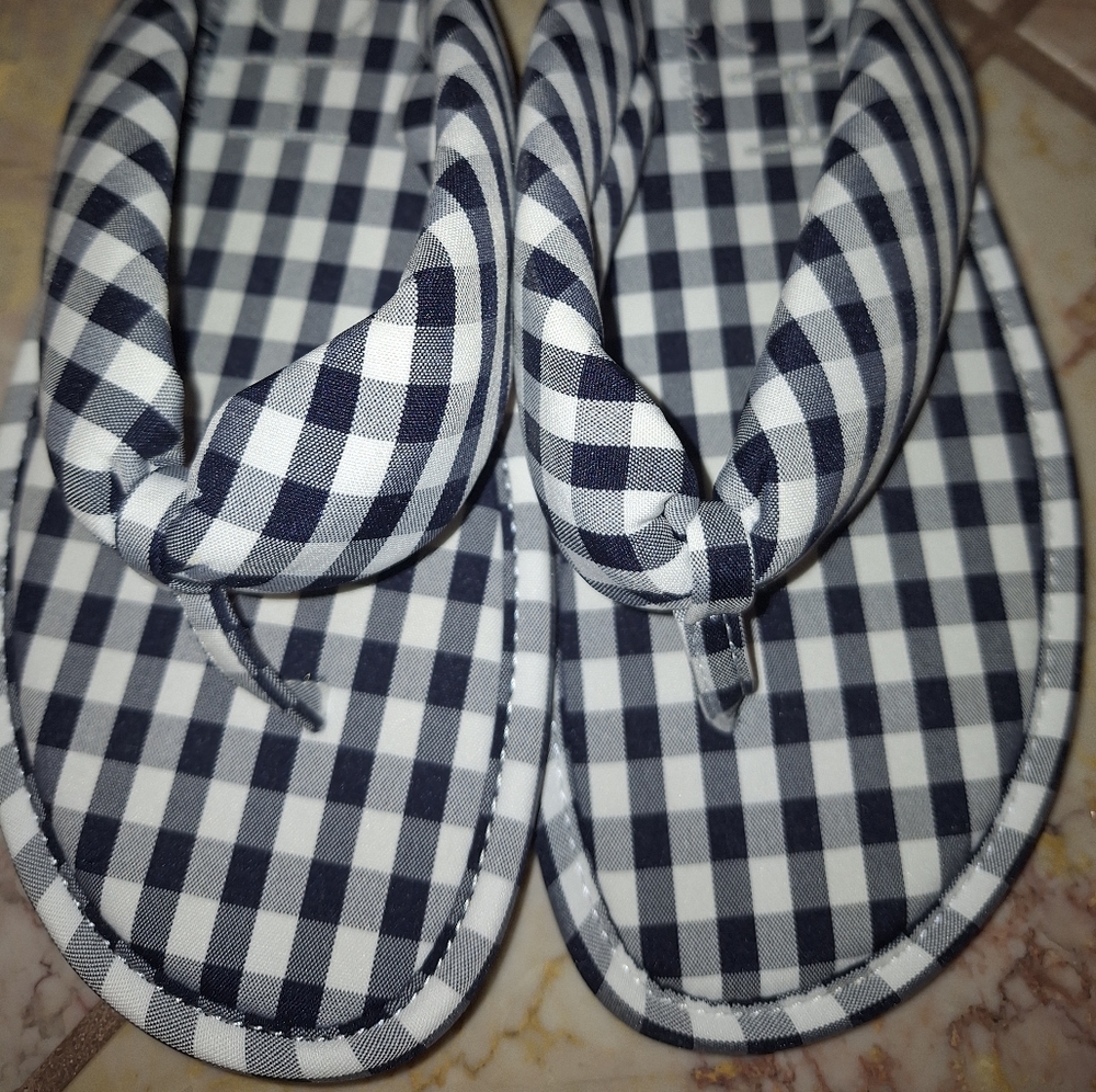 NWOT Gingham Sandals - Picture 4 of 7